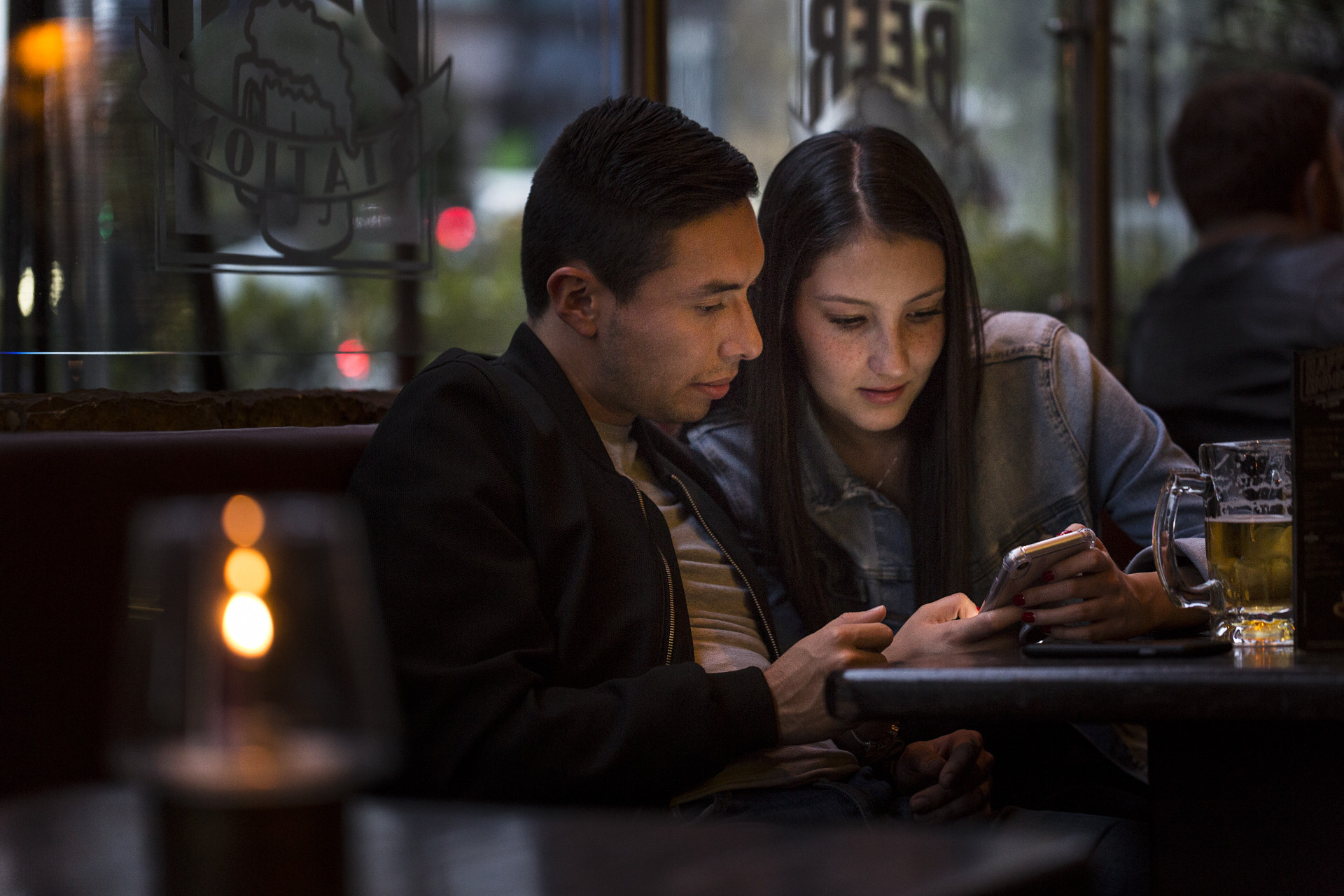 Beerstation Descubre la Estación Cervecera con comida y cerveza