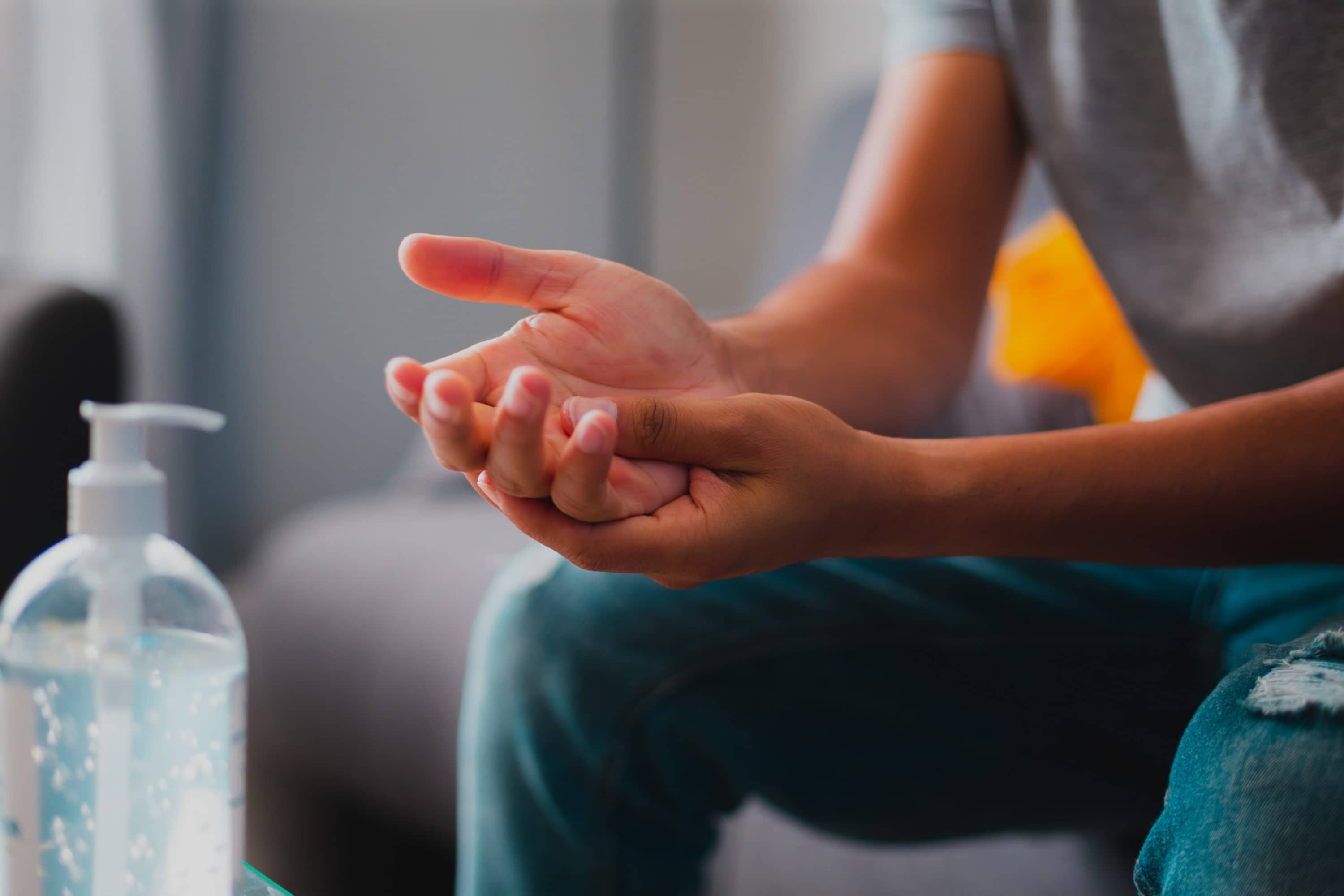 How to Remove Super Glue From Plastic Beezzly