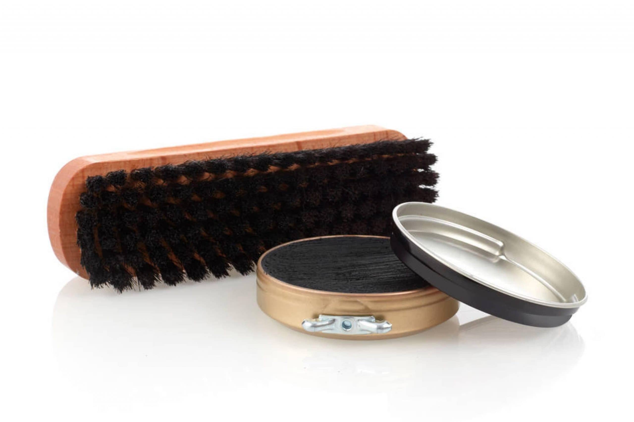 How to Clean Velvet Shoes At Home? 5 Quick Steps Beezzly