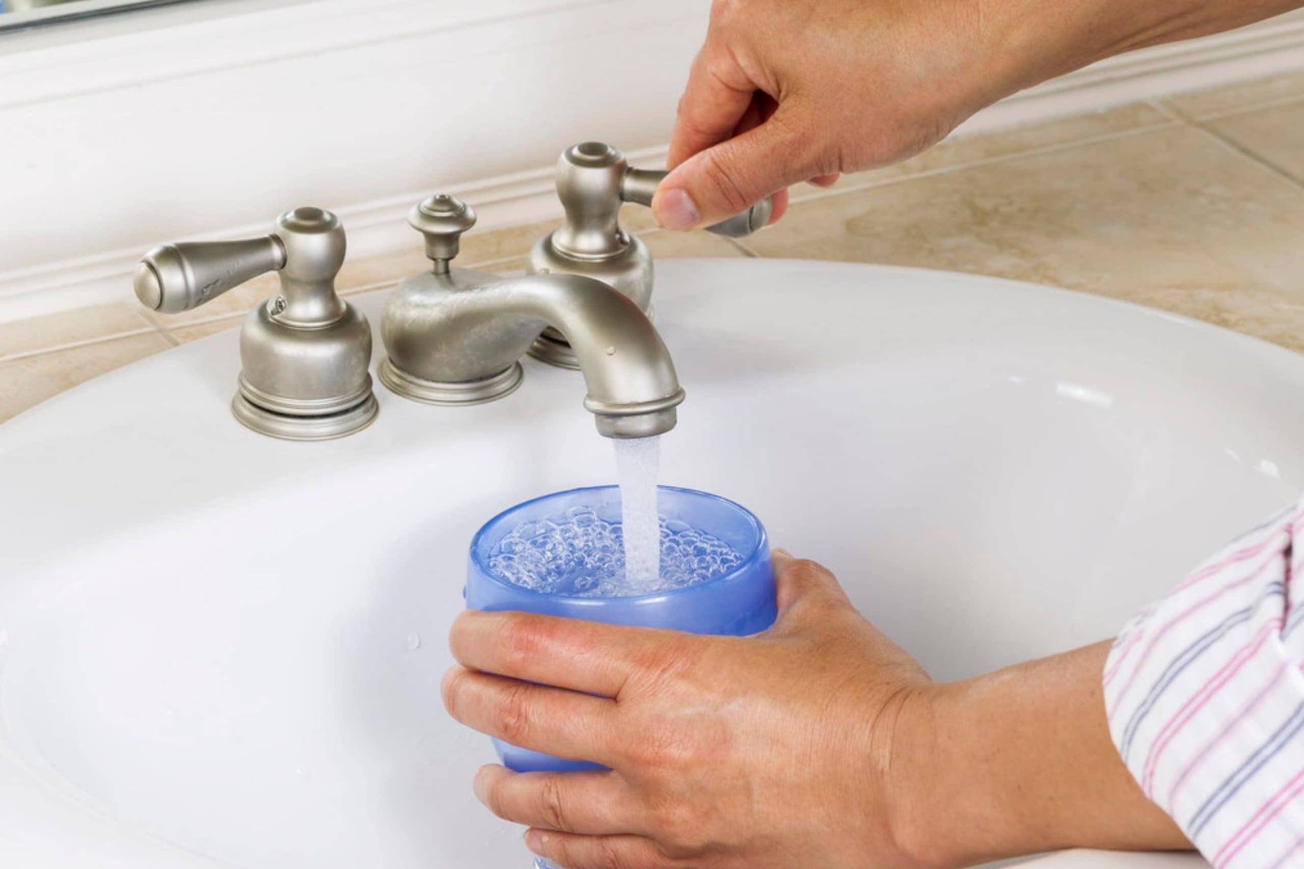 How to Clean Oil Paint Brushes Between Colors? Beezzly