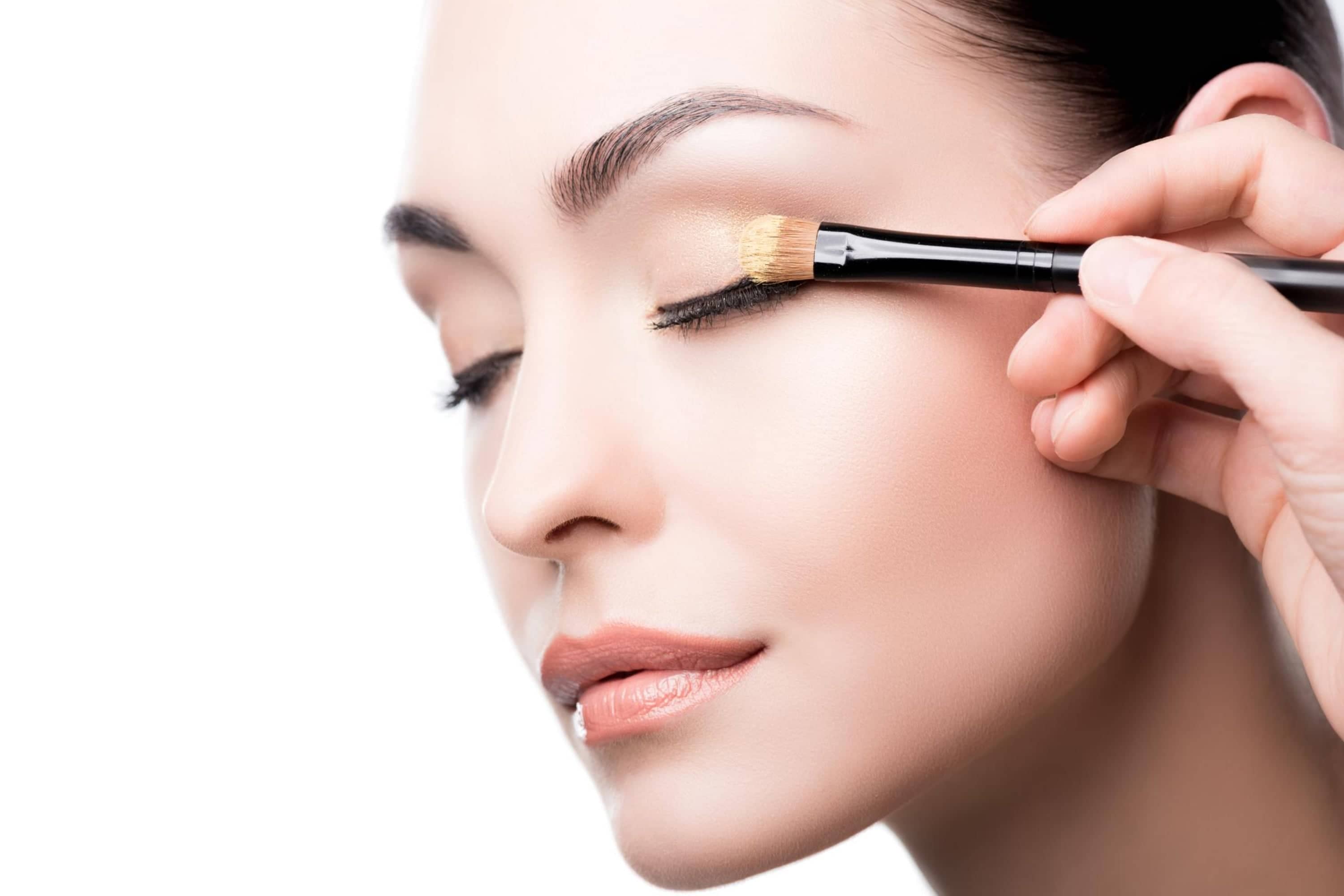 How Long Does Makeup Last On Face? Detailed Guide Beezzly