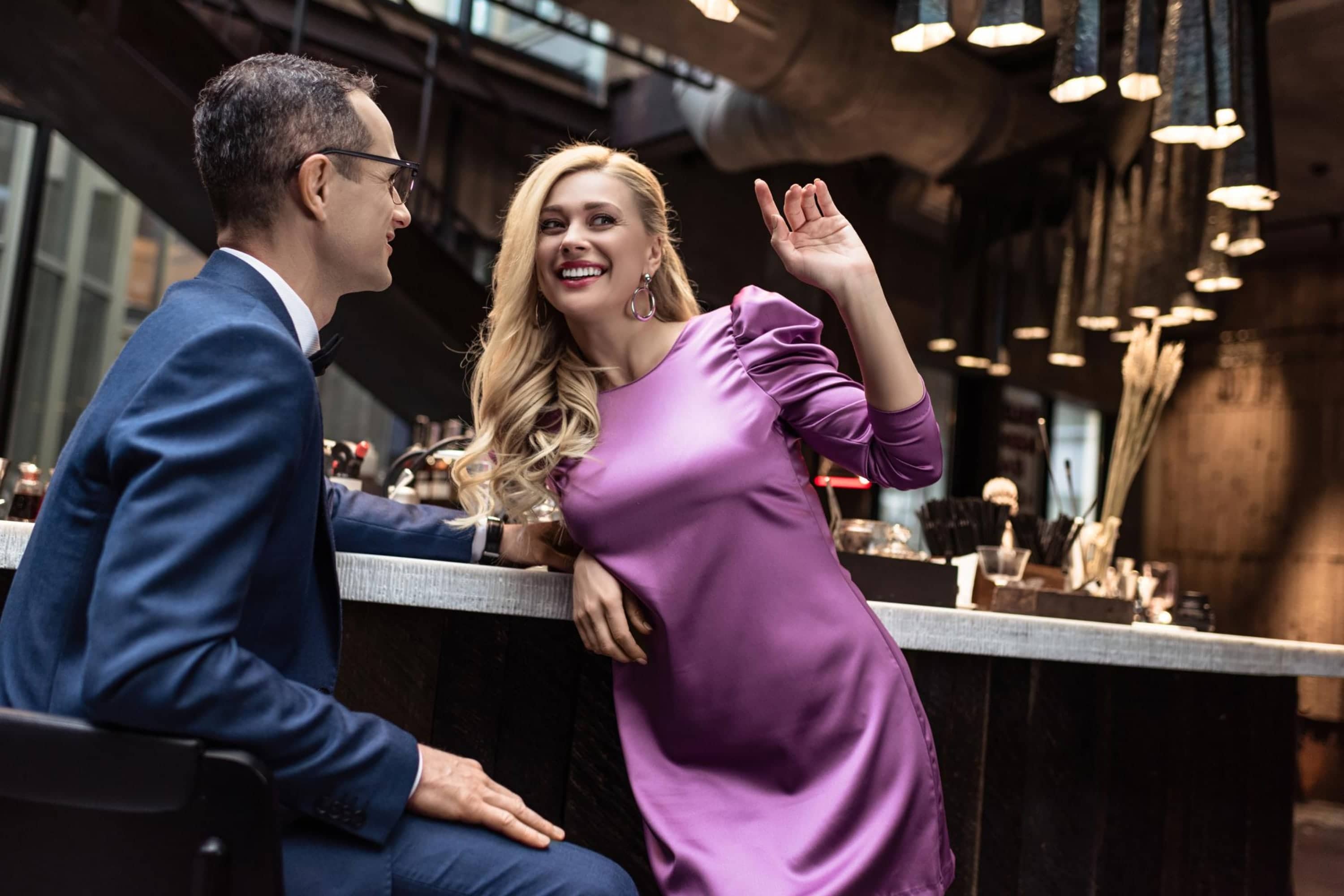 If a Guy Gives You a Gift, What Does It Mean? Beezzly