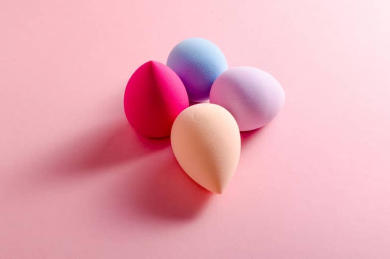 How to Dry a Beauty Blender? Detailed Guide Beezzly