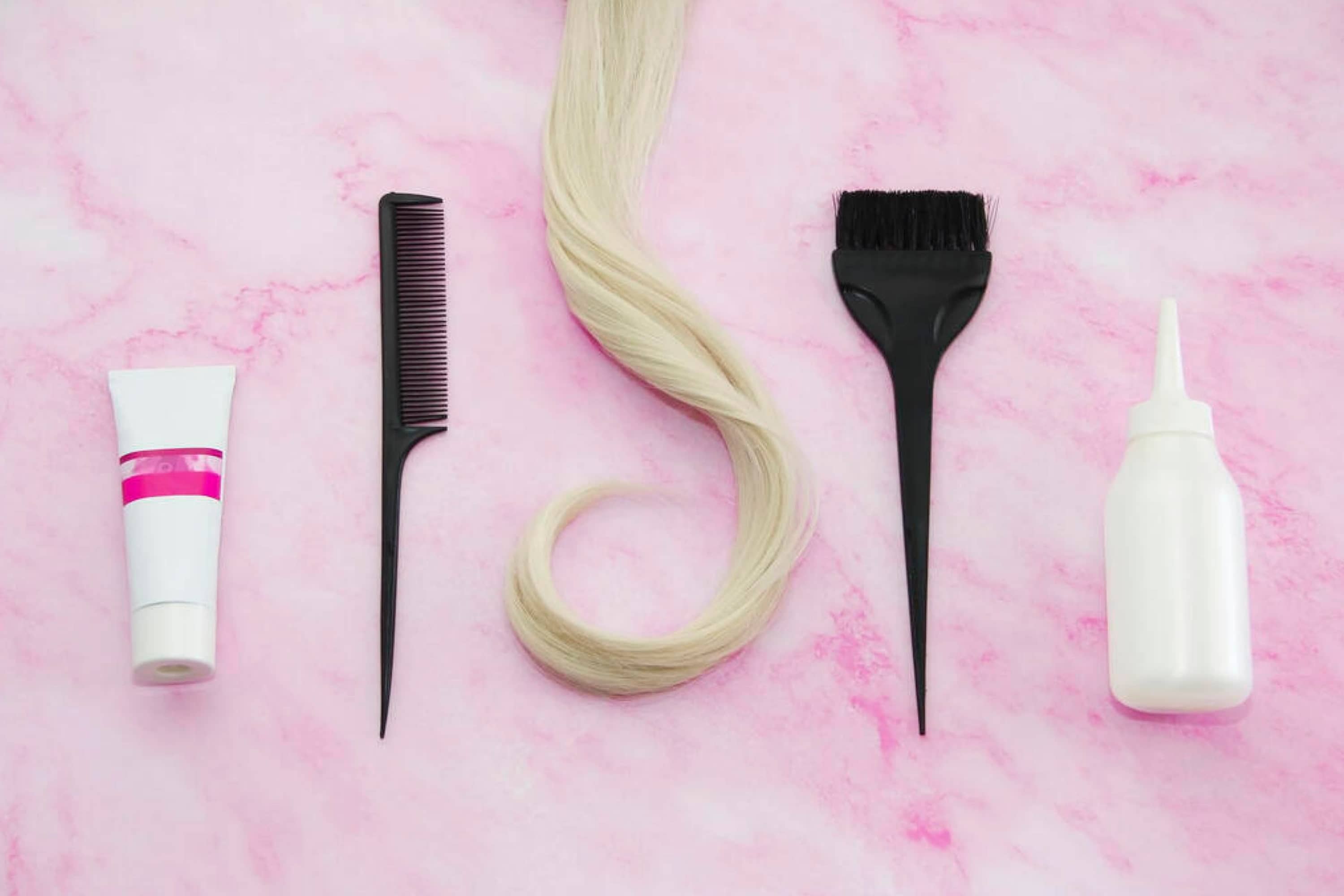 What Is a Bleach Bath For Hair? Detailed Guide Beezzly