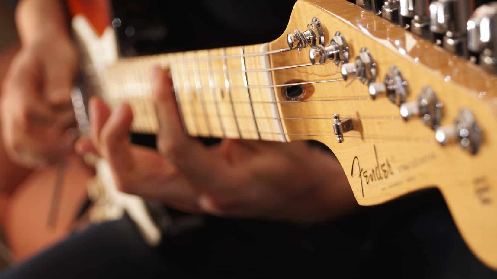 Fender Acoustasonic Stratocaster Review Beginner Guitar HQ
