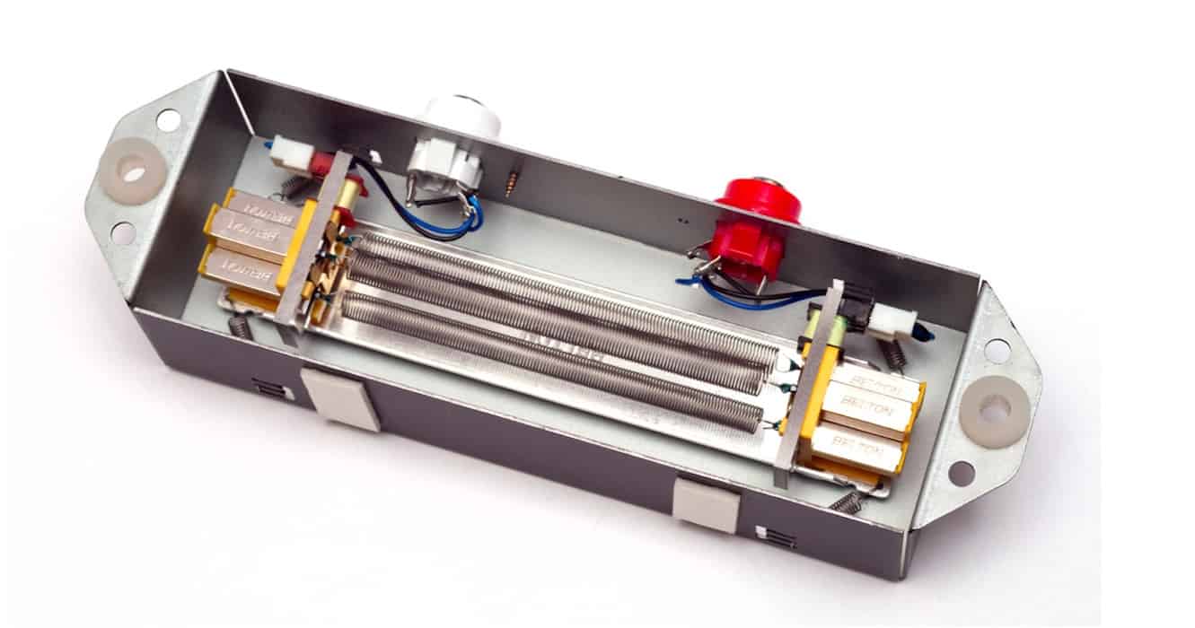 Reverb vs. Delay What’s the Difference Between Them? Beginner Guitar HQ