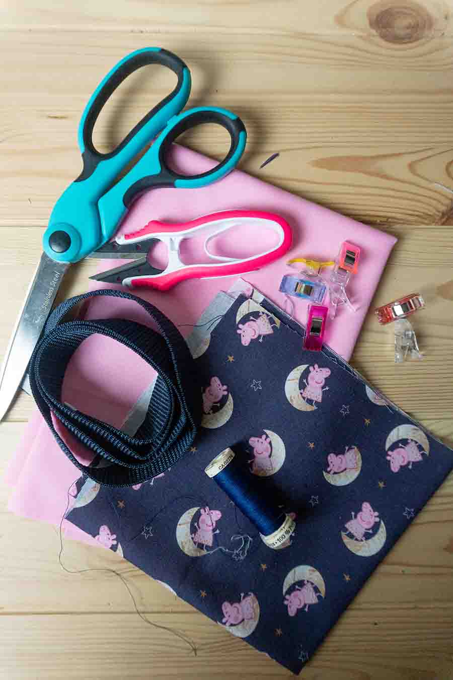 How to Make a Pocket Pillow Beginner Sewing Projects