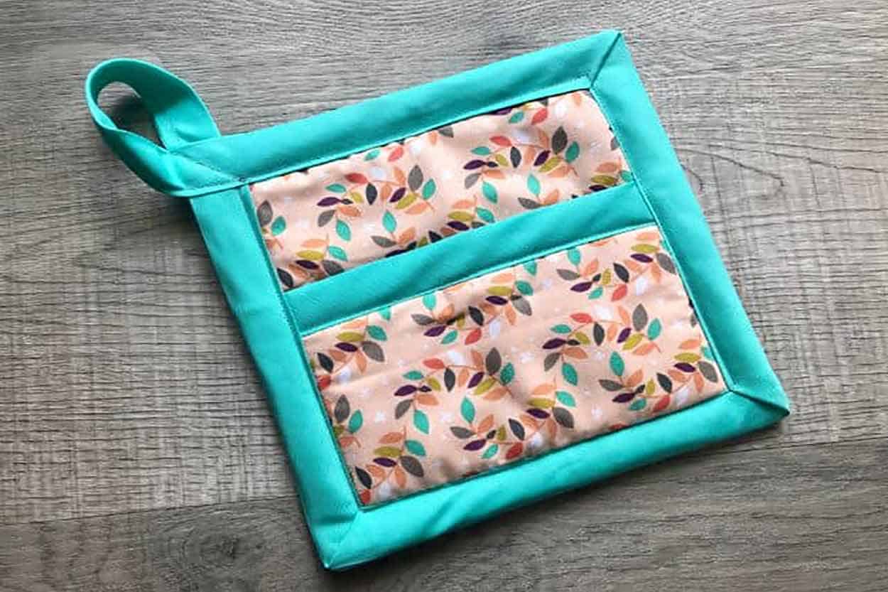 Easiest Square Hot Pads with Hand Pockets Beginner Sewing Projects