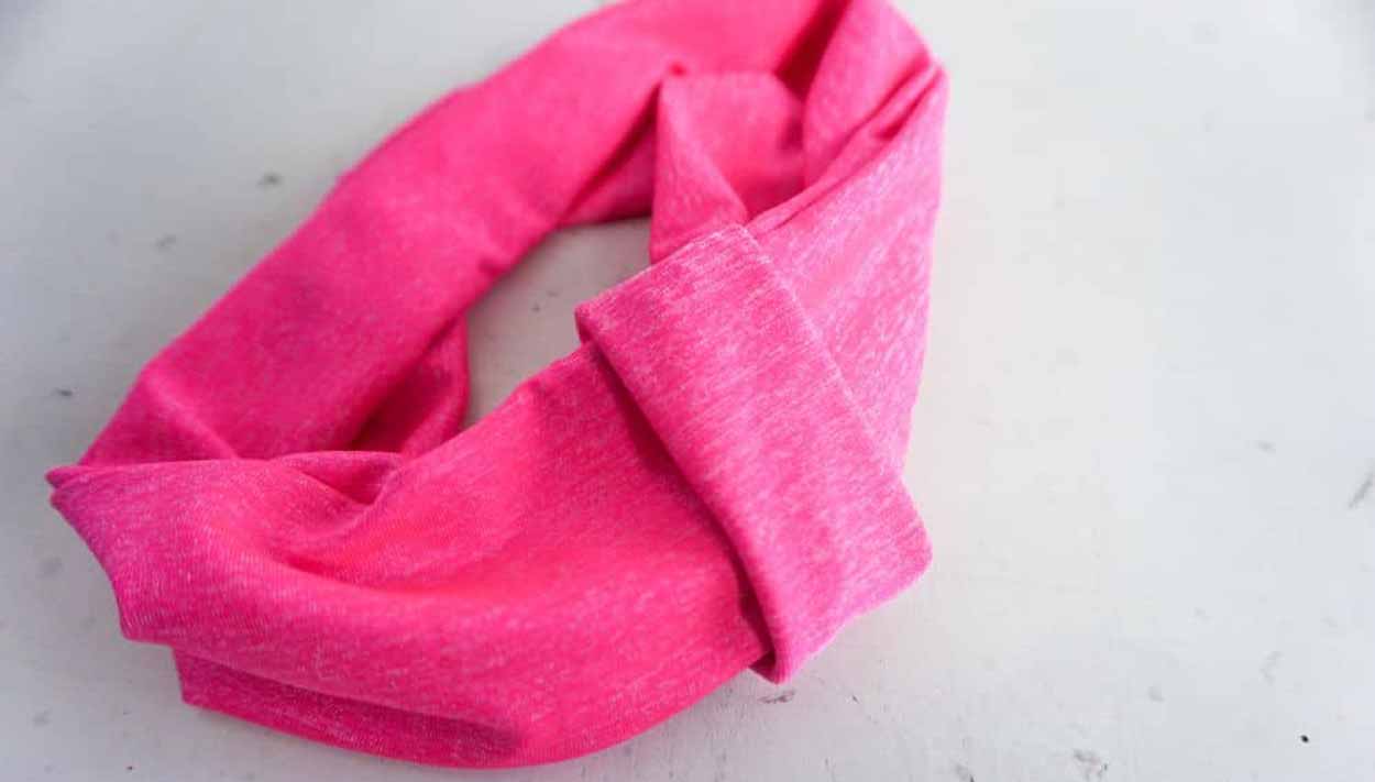 Stretchy Headband with Knot Beginner Sewing Projects