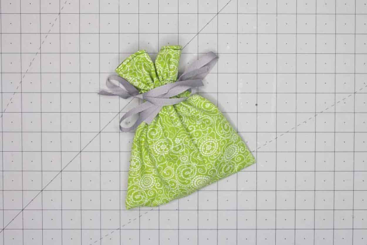 How To Make Drawstring Gift Bags Beginner Sewing Projects