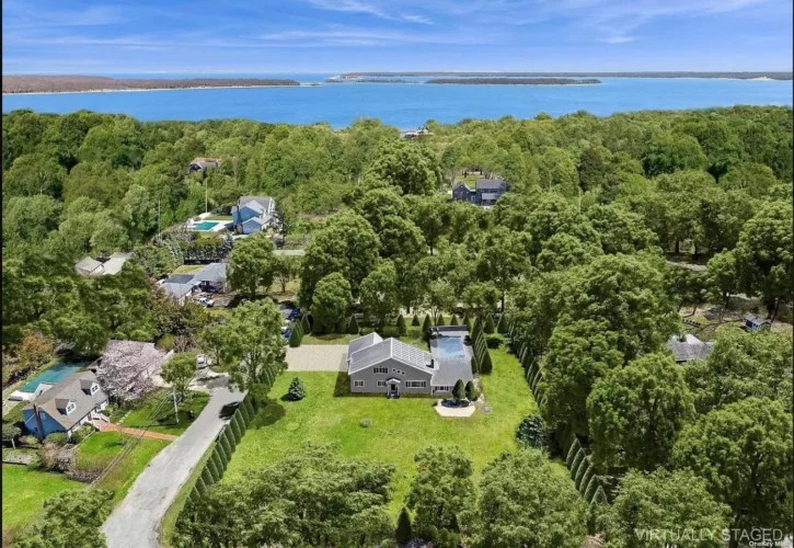 Hamptons Open Houses East Hampton Home Blends Modern Aesthetics With