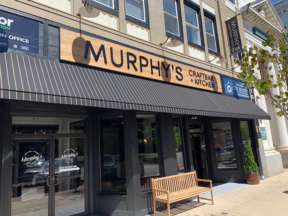 Murphy’s Craftbar + Kitchen Behr Design, LLC