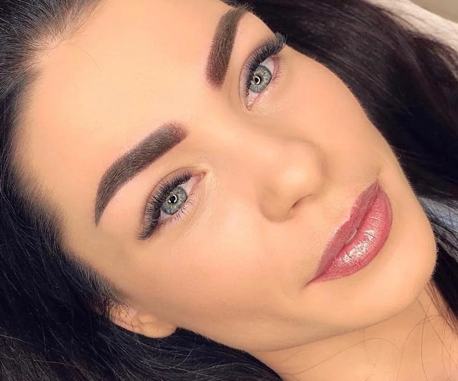 La diferencia entre Xtreme Ombre Brow sculpting y Microblading Beiamed
