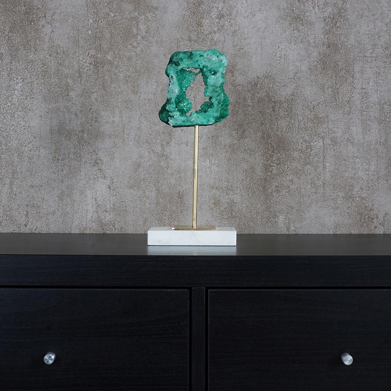 Picturesque Crystal Showpiece (Large)