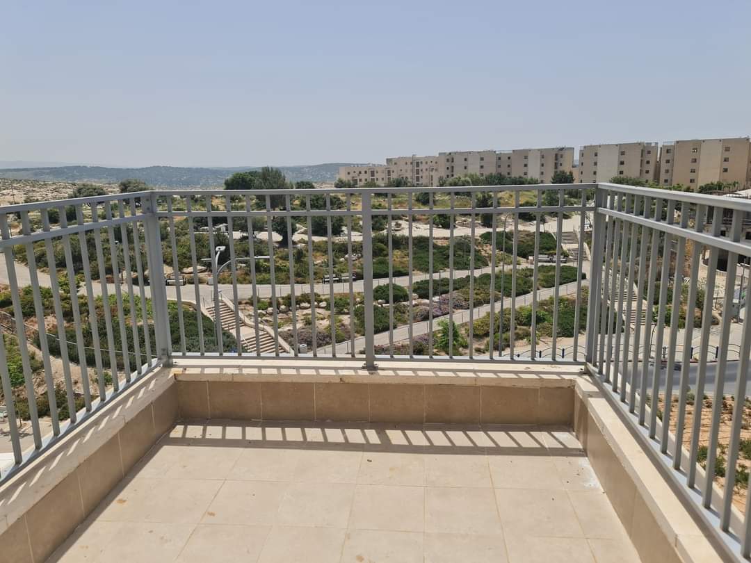 Penthouse on Yehezkel HaNavi Street Specializing in Beit Shemesh