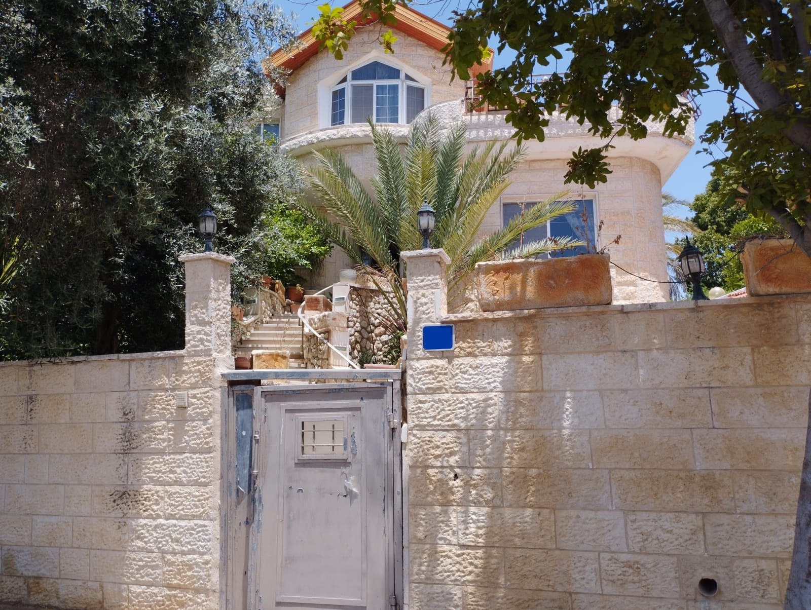 SemiAttached House on HaNurit Street Specializing in Beit Shemesh