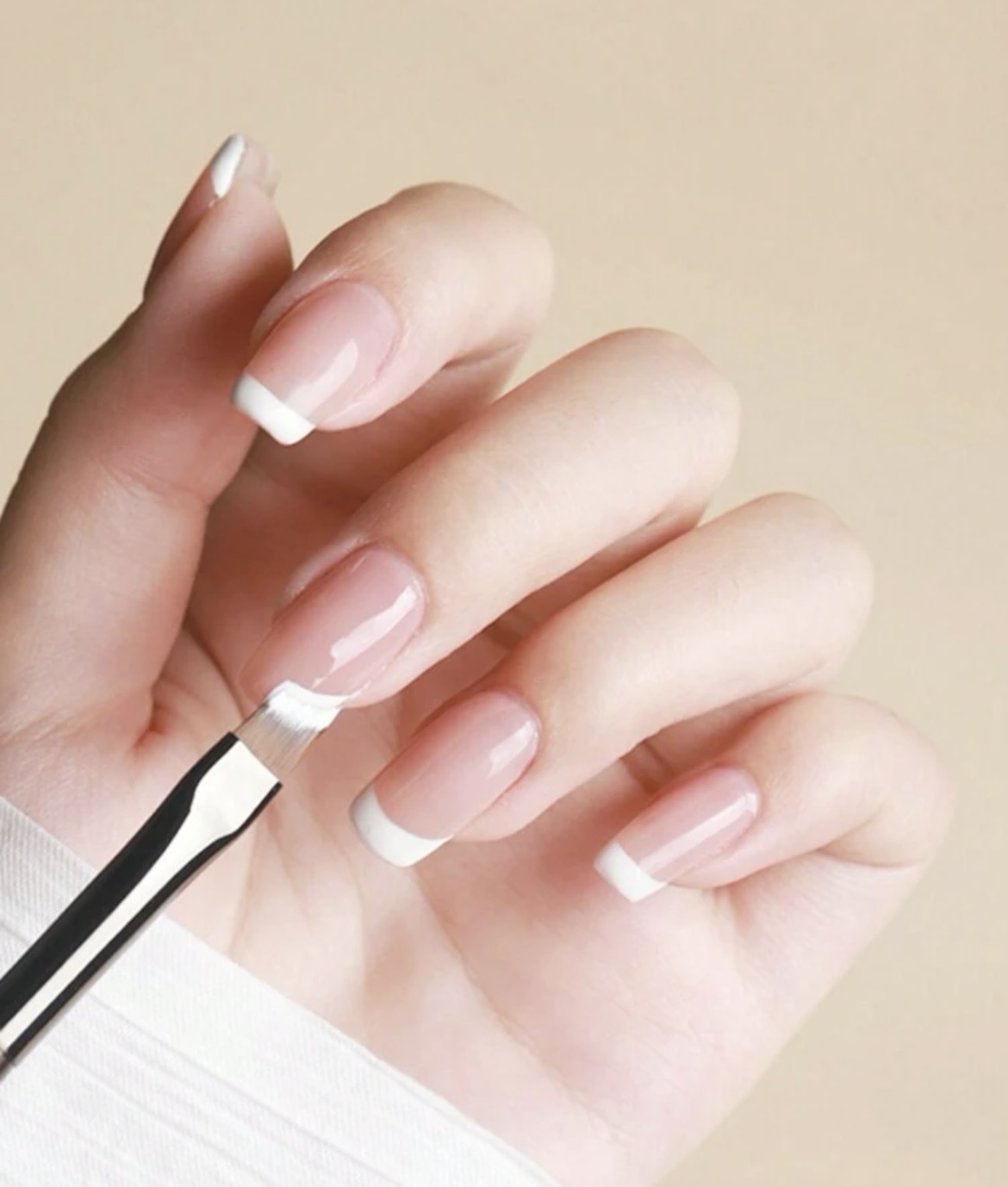 French Tip Nail Brush Bejou Cosmetics