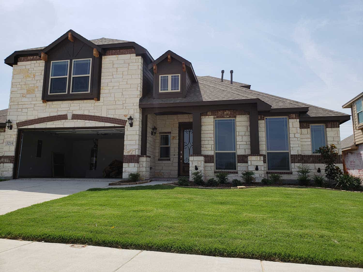 Frieze Board Trim Complete Your Home with a Durable Material