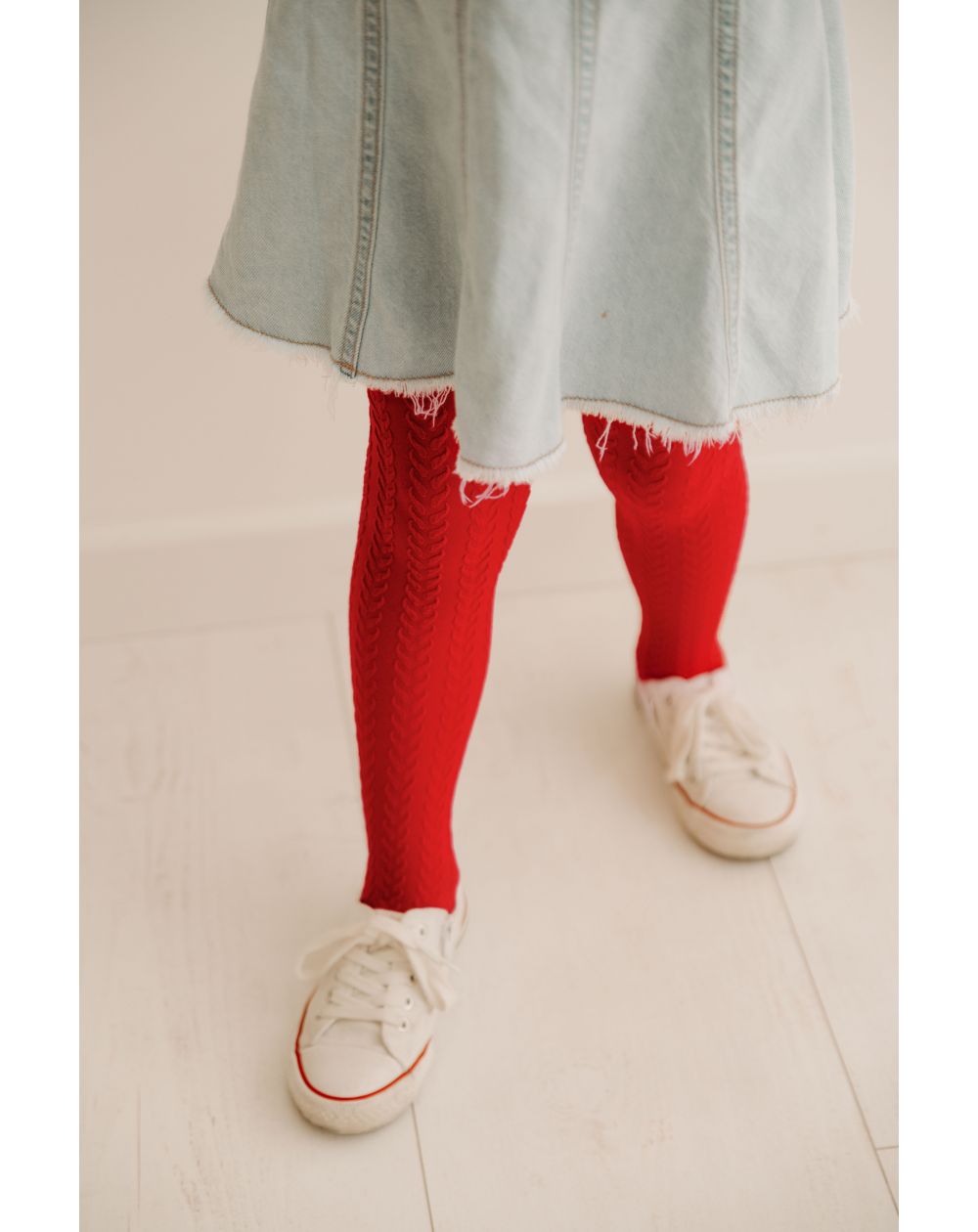 Mädchenstrumpfhosen Fiore BRAIDY 60 den mit einem Zopf Geschäft