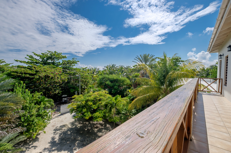 For sale Beautiful townhome 1 block from the beach in San Pedro