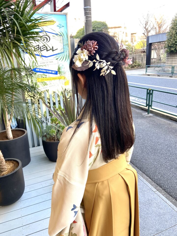 卒業式。袴の髪型はハーフアップが人気☆ 美容室BELL
