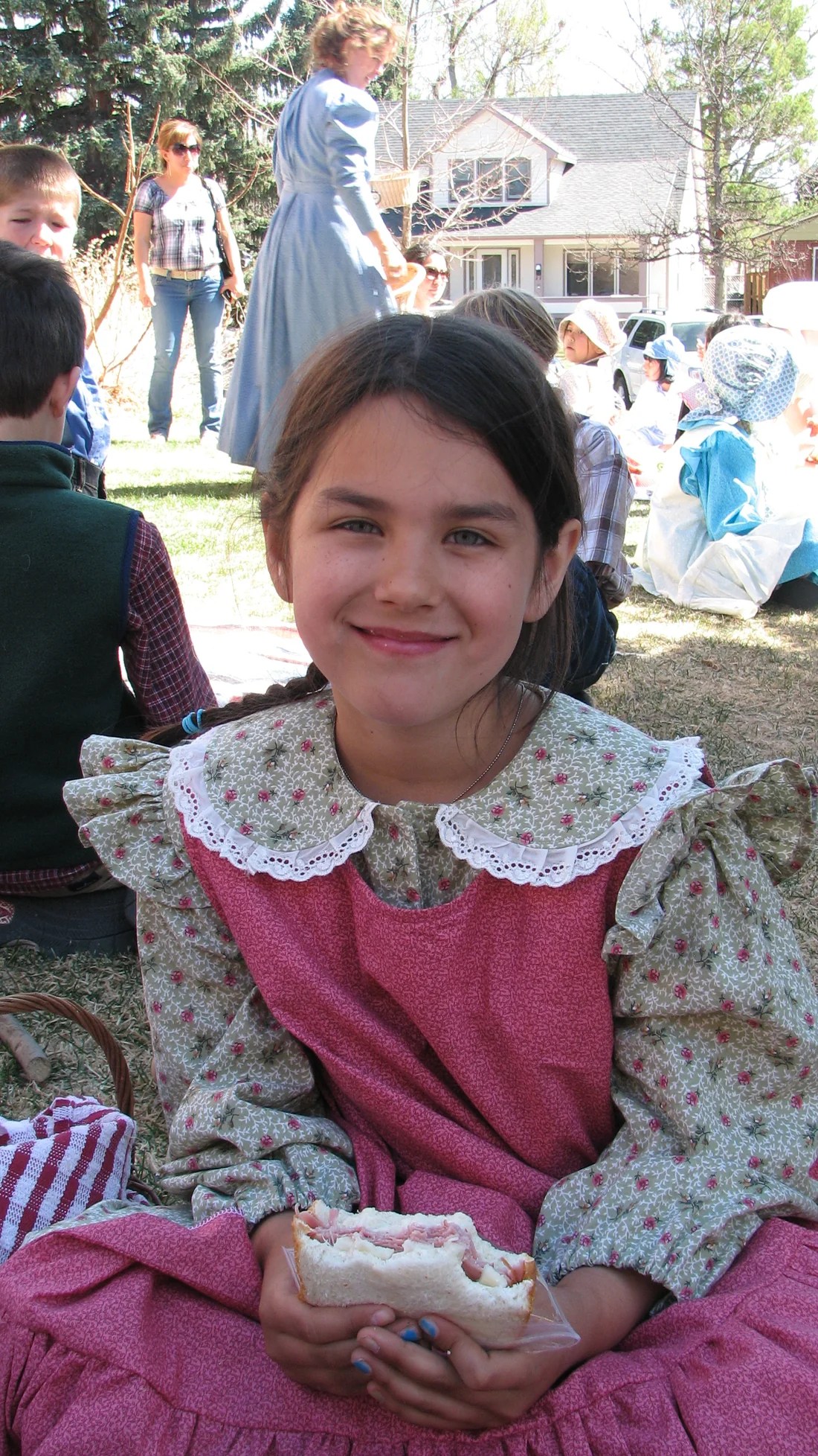 What to wear for your Pioneer Days at your Elementary School Bella