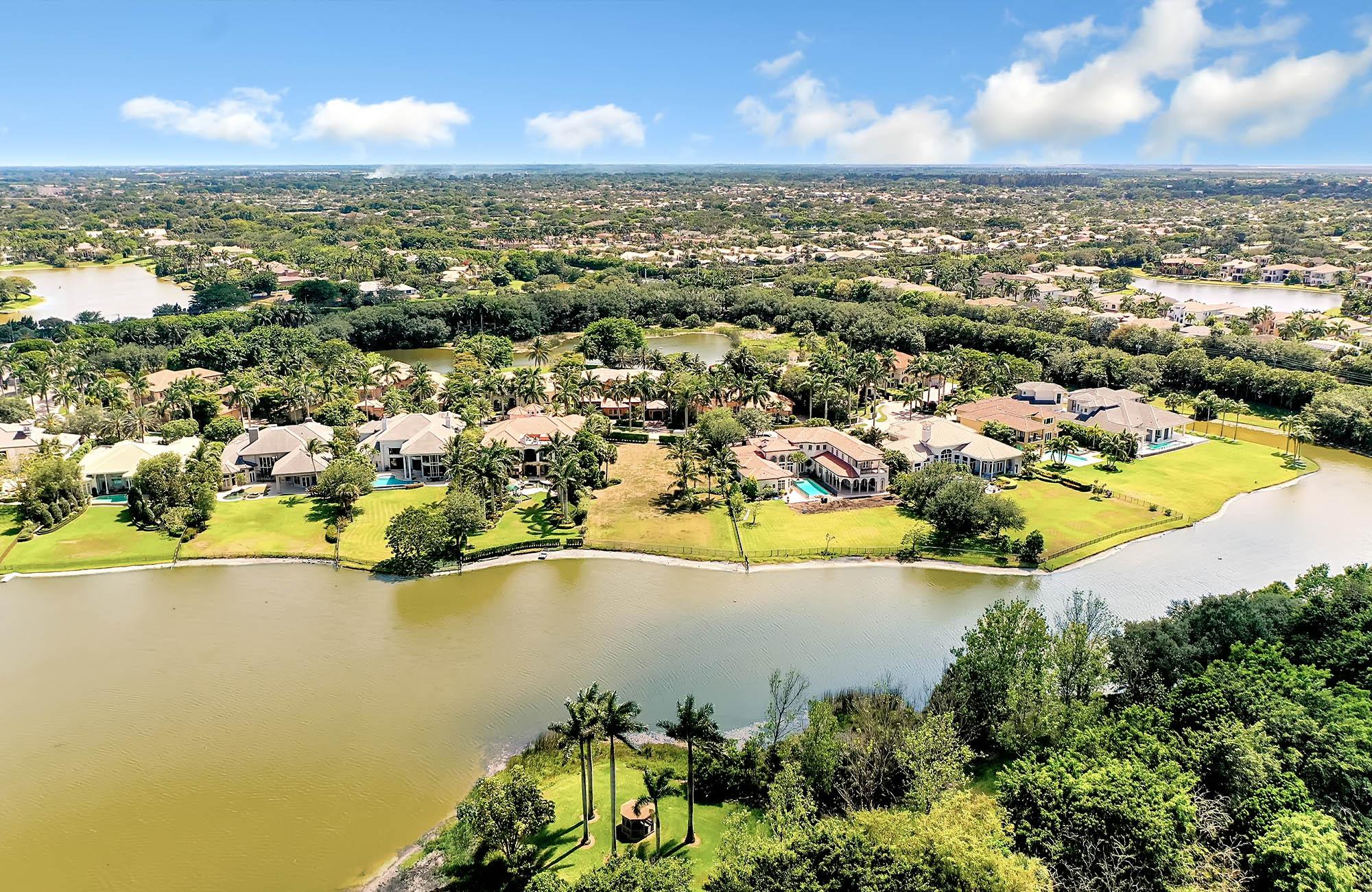 17138 Ave Le Rivage Bella Homes