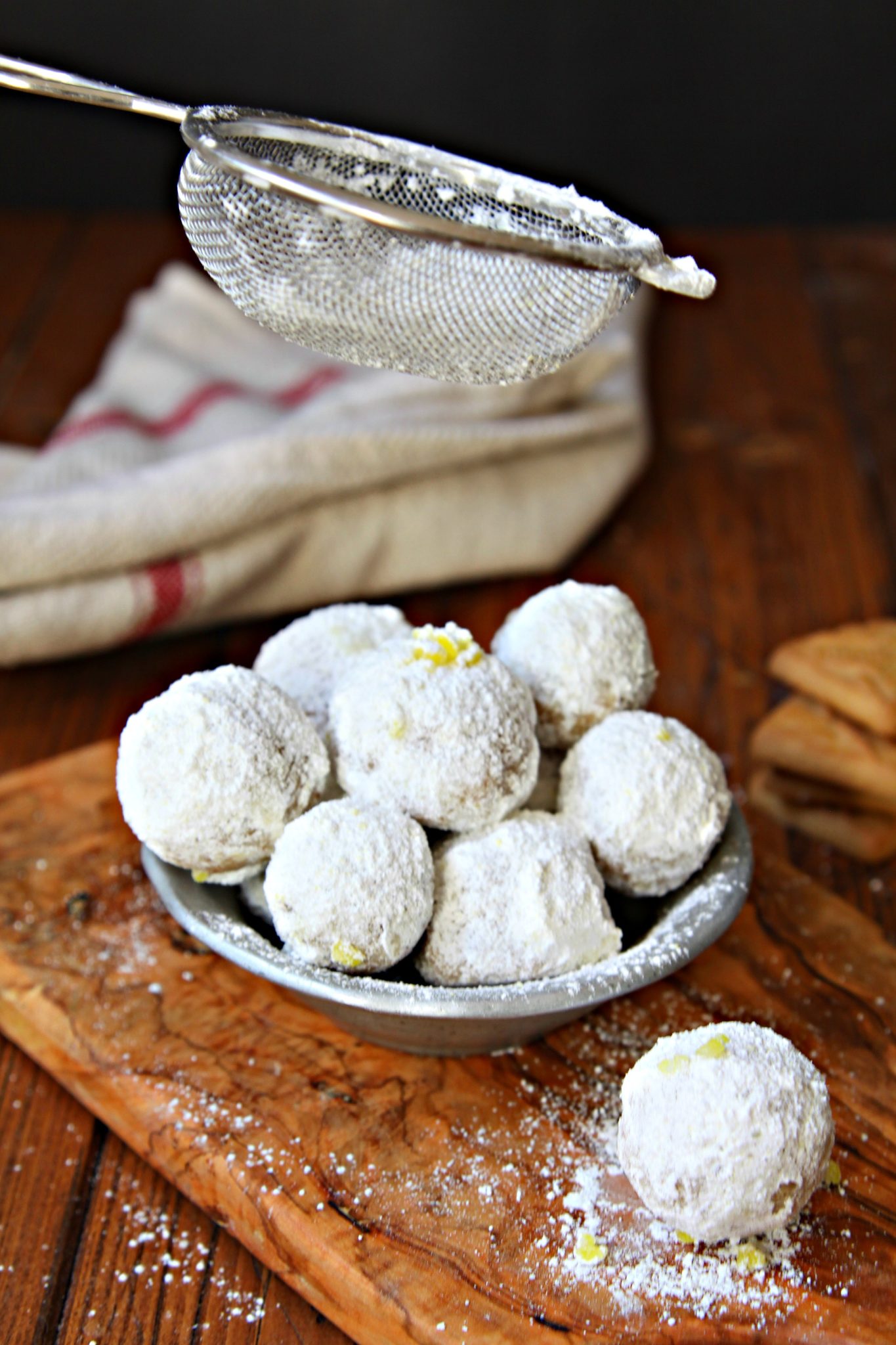 No Bake Lemon Drop Cookie Balls bell' alimento