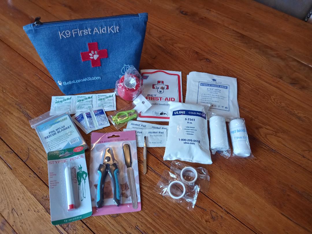 First Aid Kit Bellaloma K9