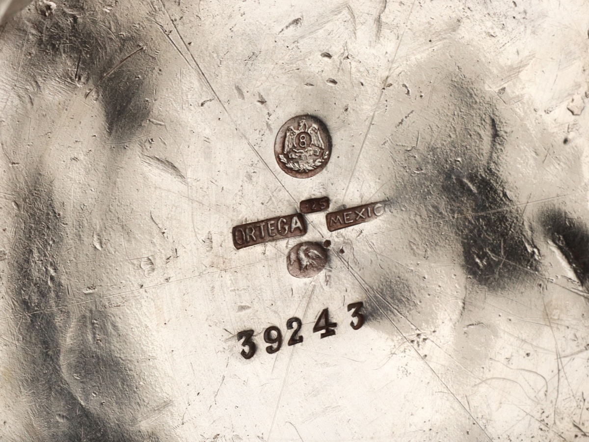 The Difference between Sterling Silver and SilverPlated Metal