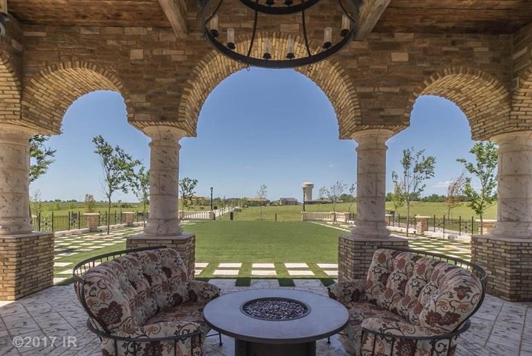 Bella Strada Estates