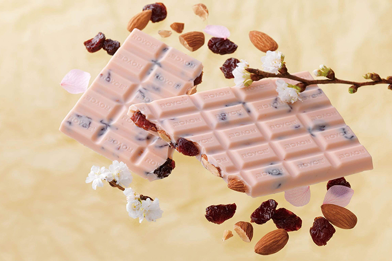 ROYCE' Chocolate Sakura Season The Bellevue Collection