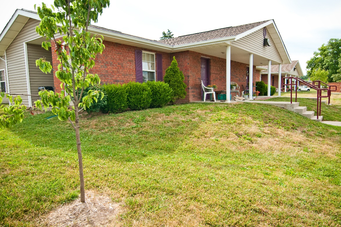 Camdenton Apartments II (Michael's Place) Bell Management