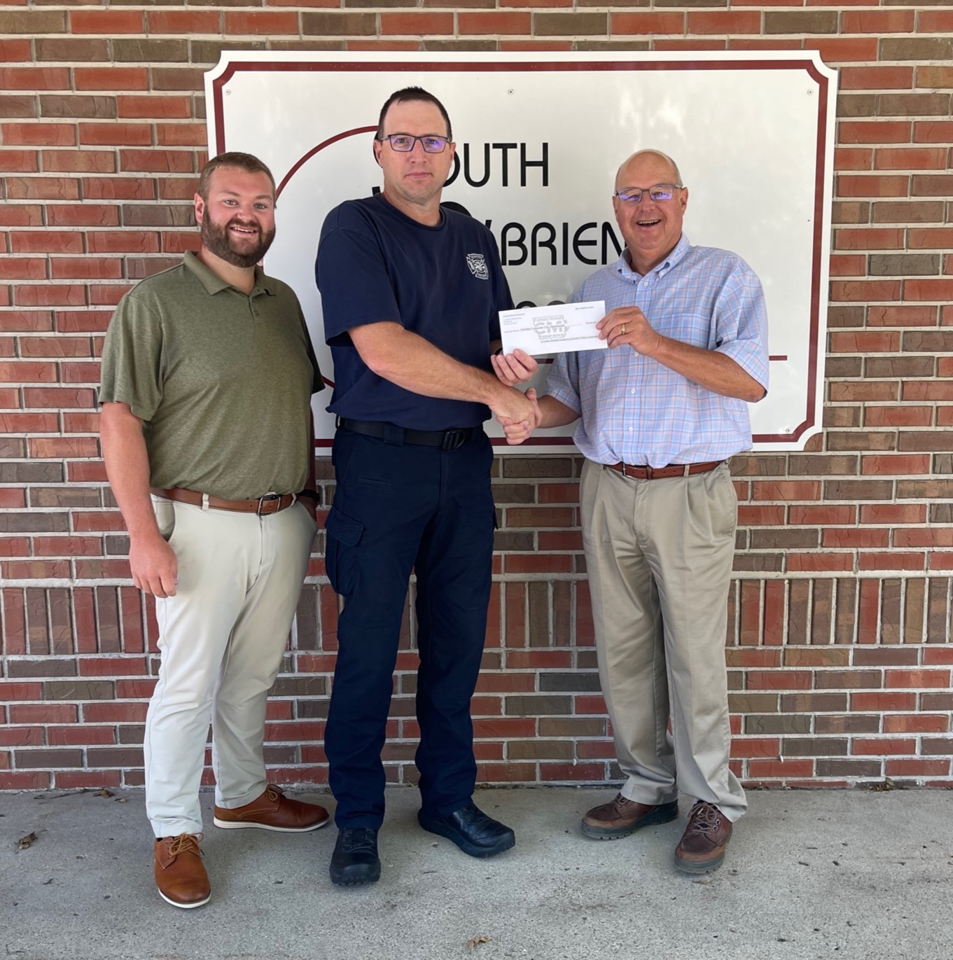 South O’Brien Insurance Donates Winnings to Paullina Fire Department