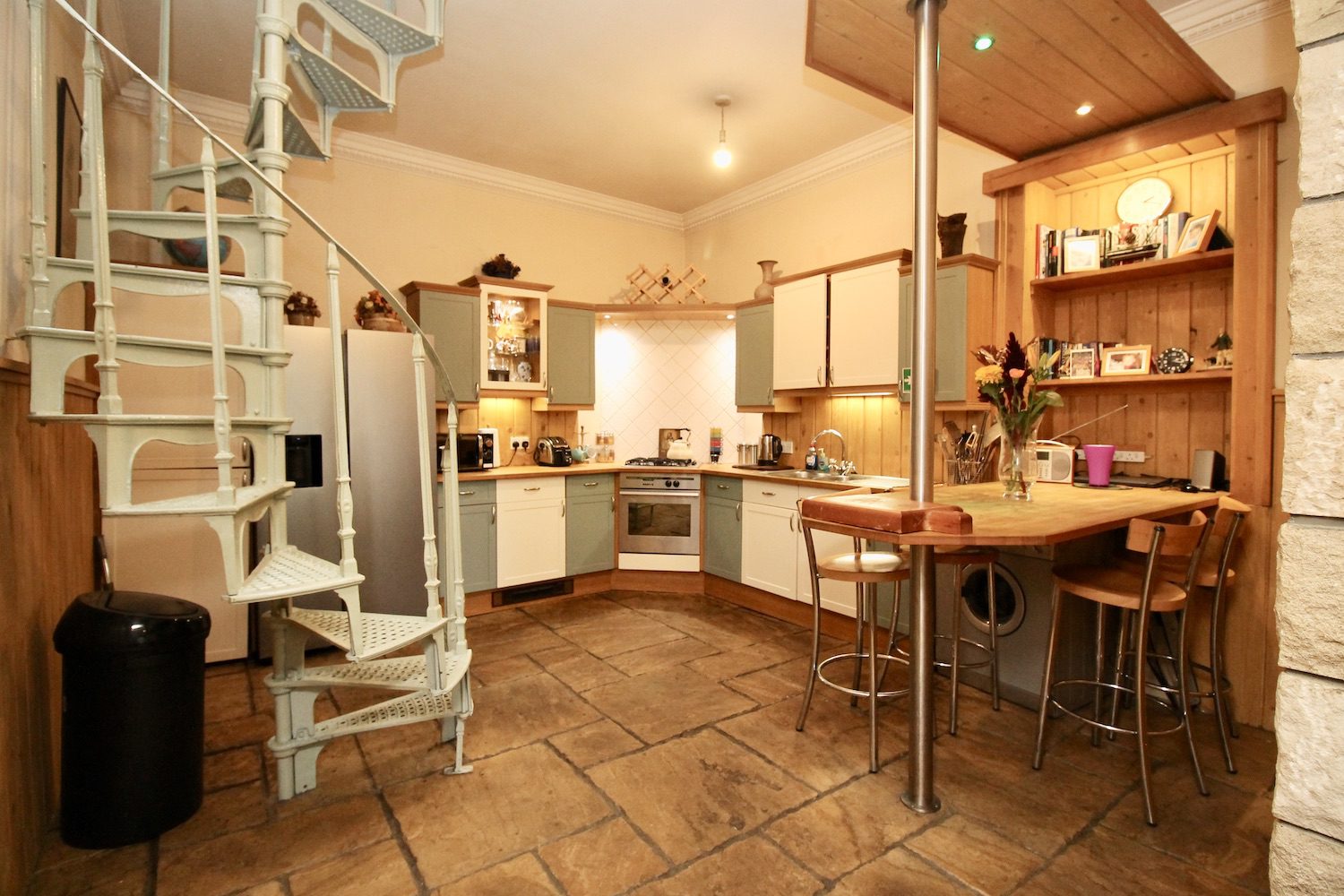 Springfield Road, G64 1PH Bellus Property