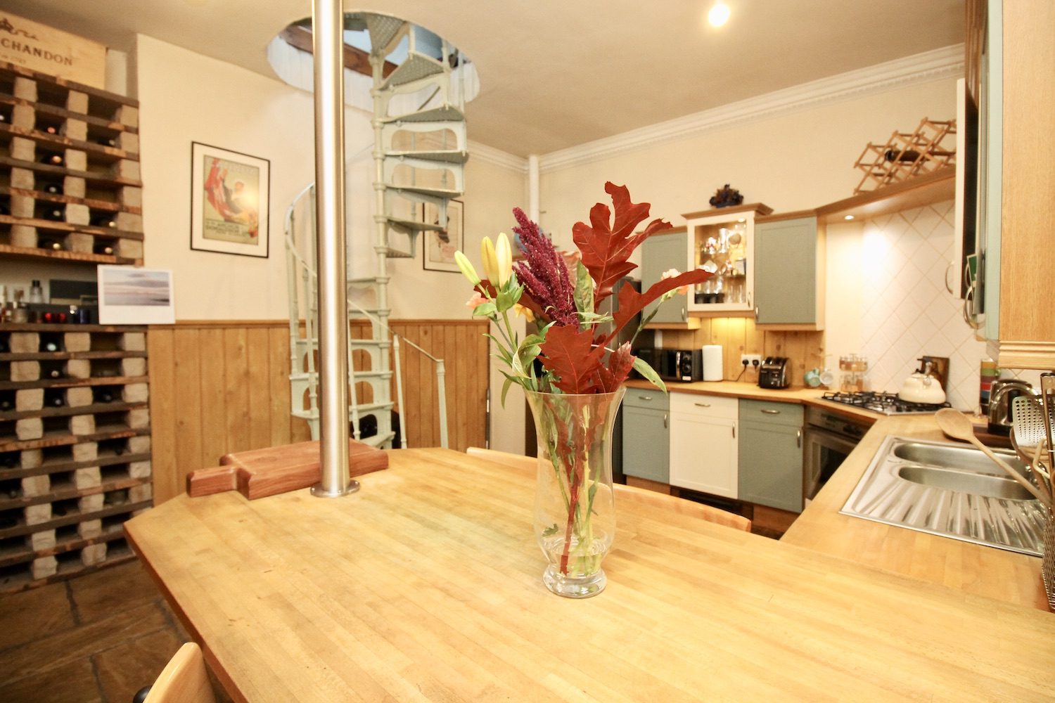 Springfield Road, G64 1PH Bellus Property