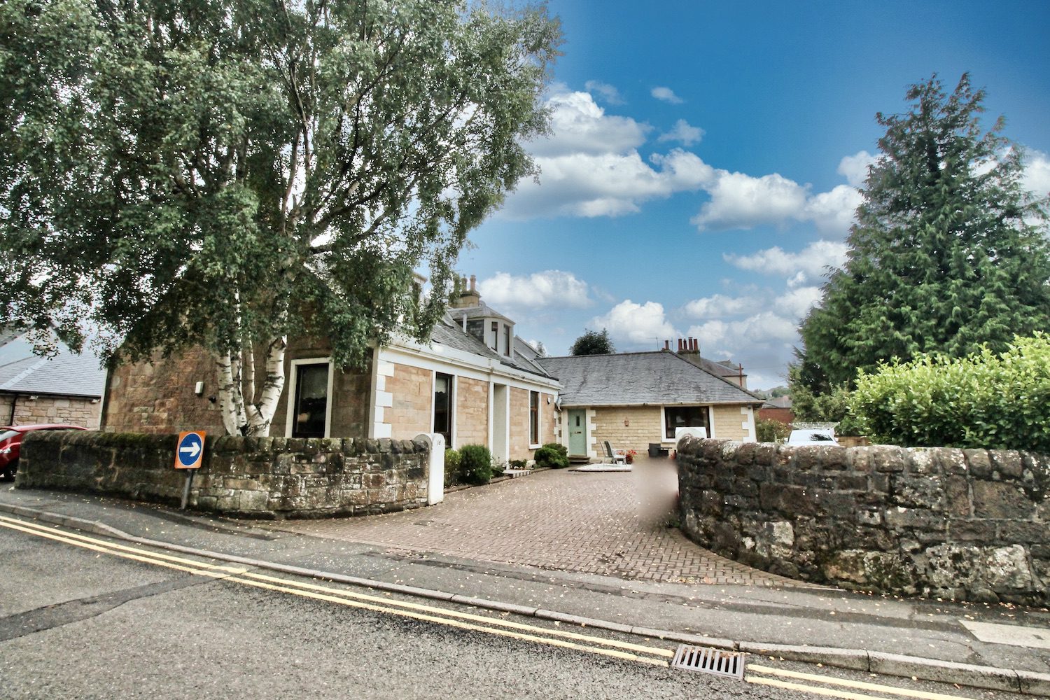 Springfield Road, G64 1PH Bellus Property