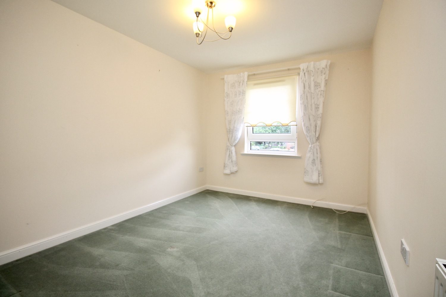 Whitelaw Gardens, G64 2ST Bellus Property