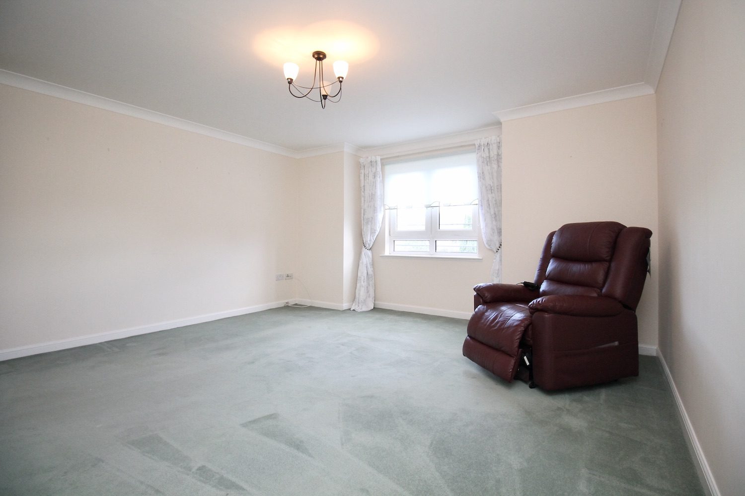 Whitelaw Gardens, G64 2ST Bellus Property