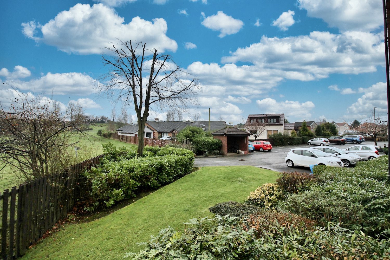 Springfield Court, G64 1PN Bellus Property