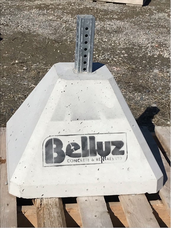 Sign Bases Belluz Concrete and Rentals