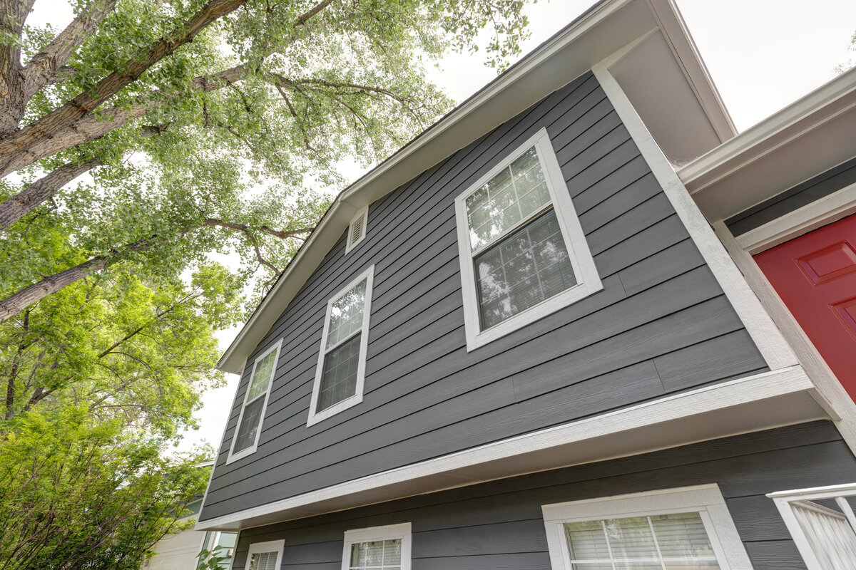 How to Replace One Piece of Siding (StepbyStep Guide)