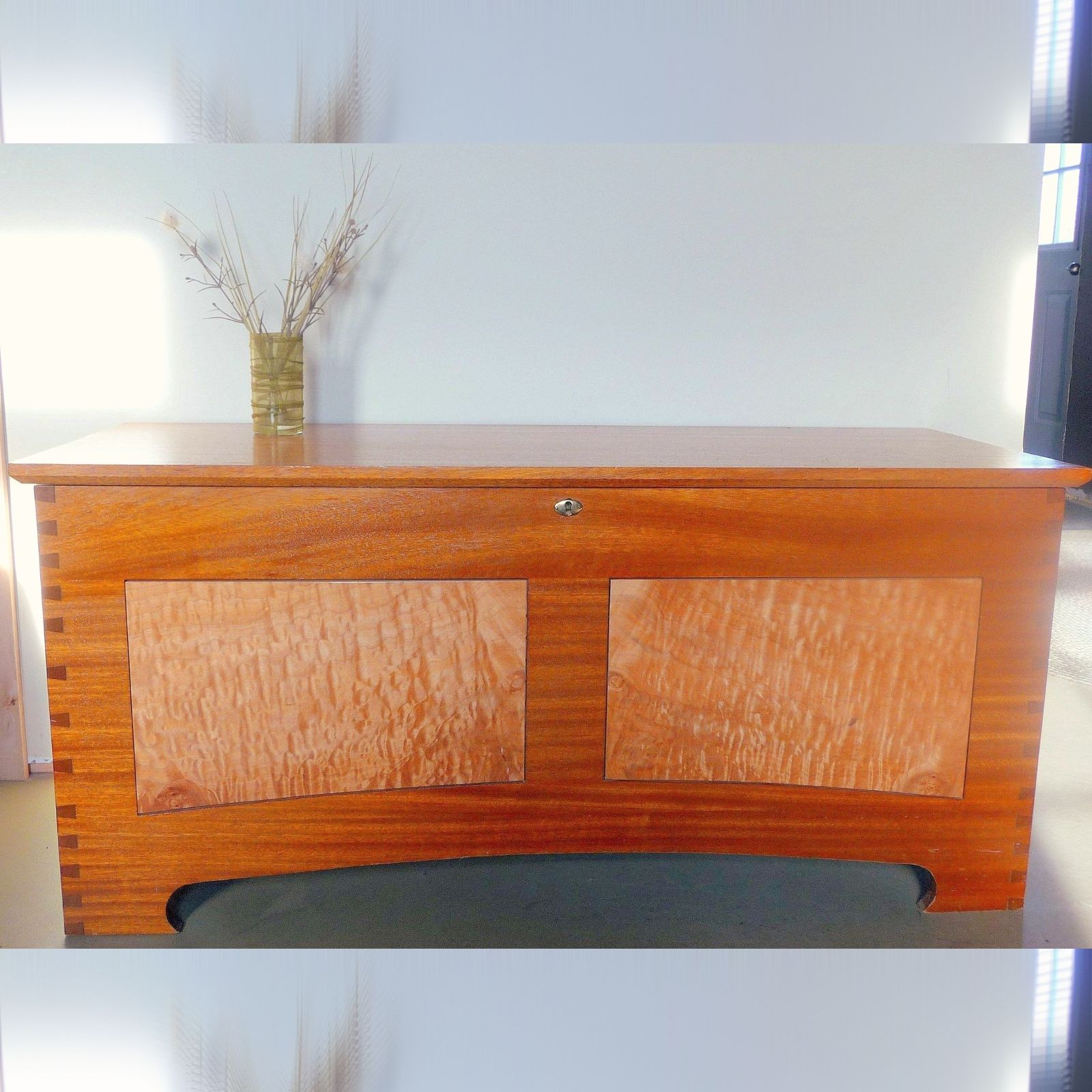 Furniture Gallery Benchmark Woodwork