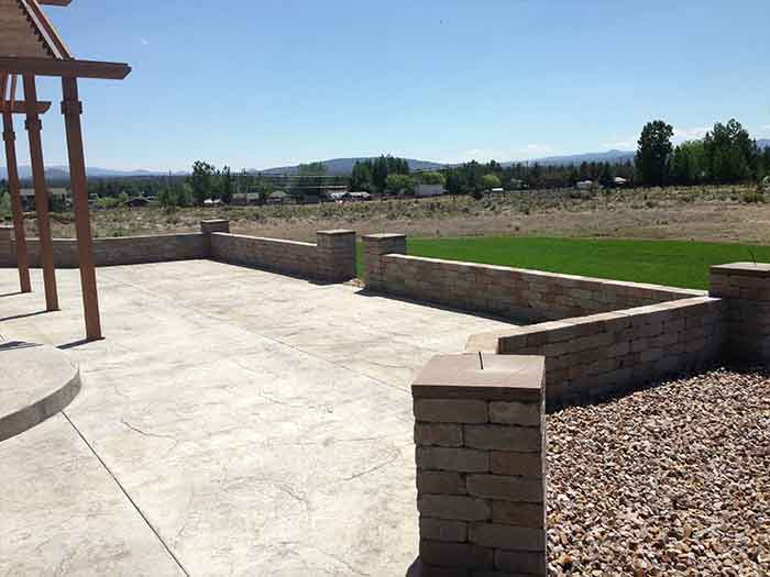 hardscapes bend oregon pavers Advantage Custom Landscaping