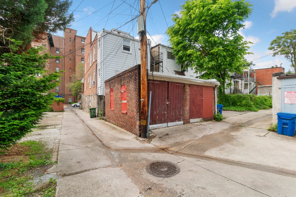 3301 Guilford Avenue 4 Apartments & 1 TwoCar Garage Ben Frederick