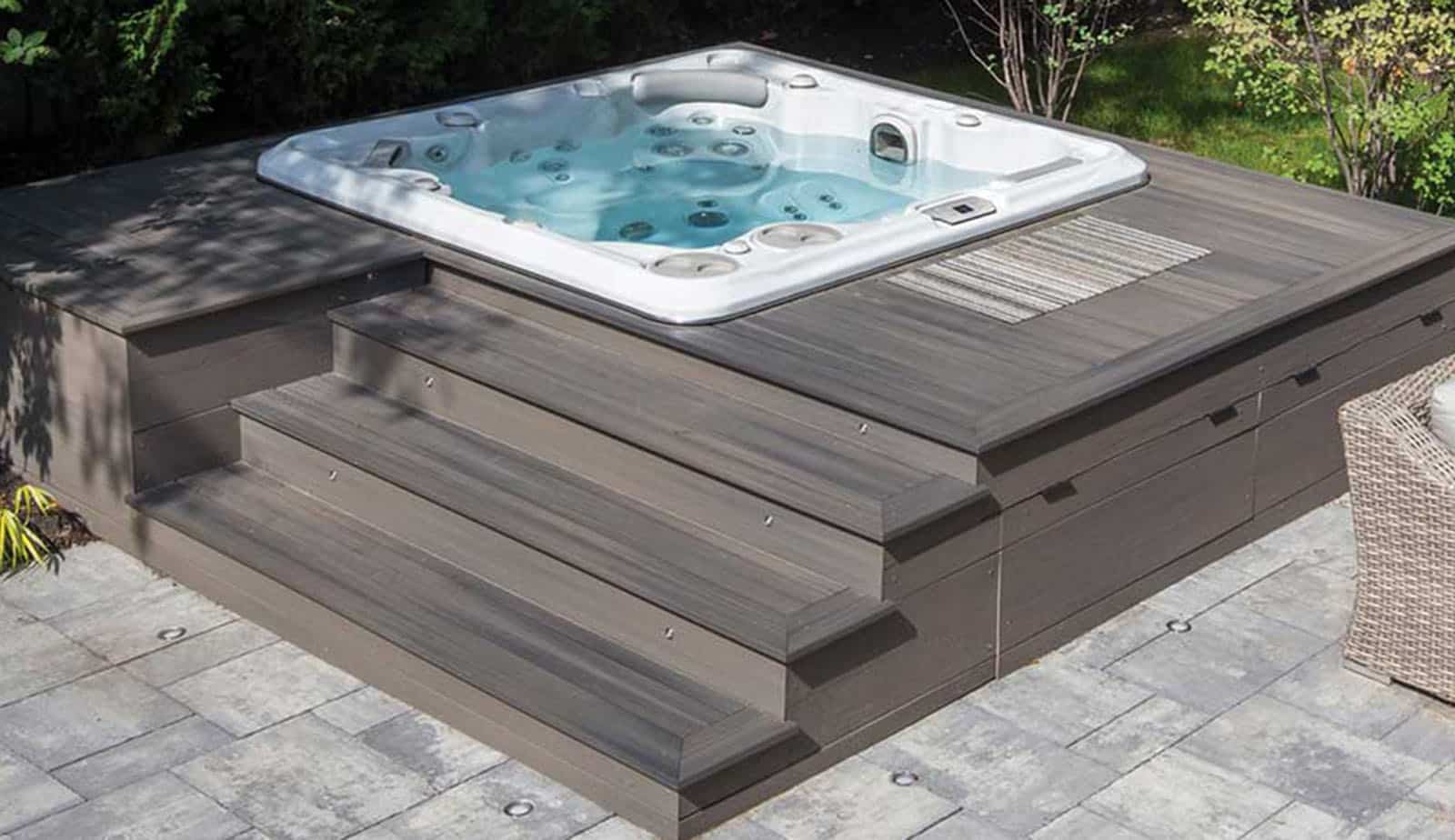 How Does A Hot Tub Work? Beninati Pools
