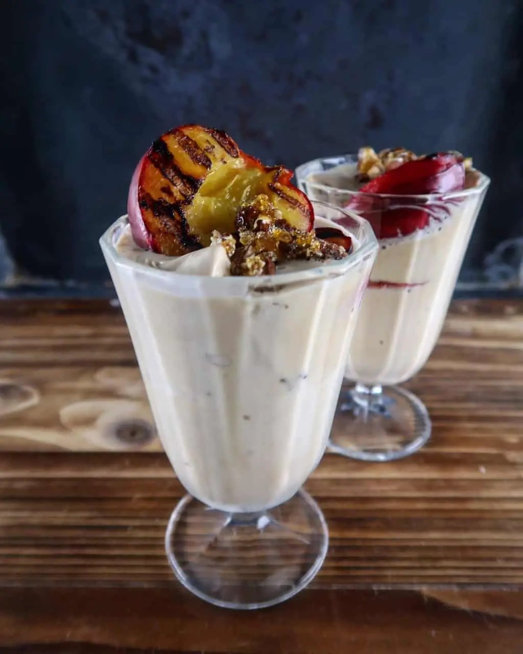 Gegrilde nectarines met hazelnoten ijs BeninesKitchen