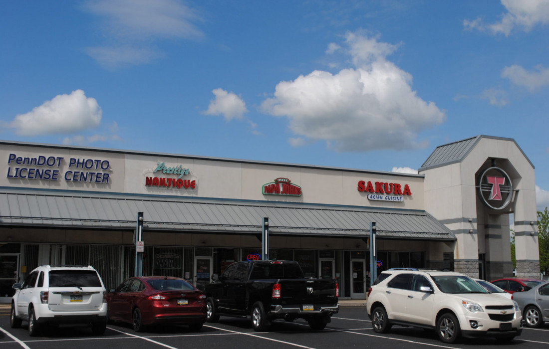 Tri County Plaza Williams Commercial