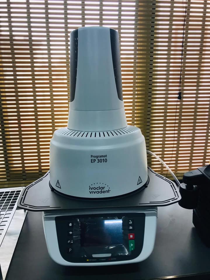 Programat Ivoclar EP 3010 G2 Dental Press Furnace and Vacuum Pump