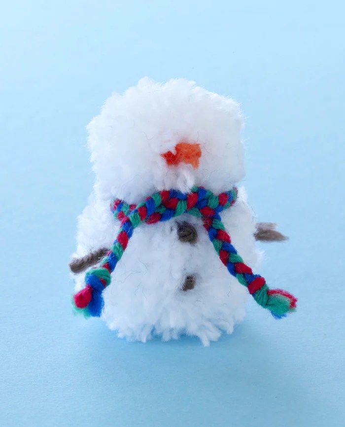 Crochet PomPom Snowman Bepatterns